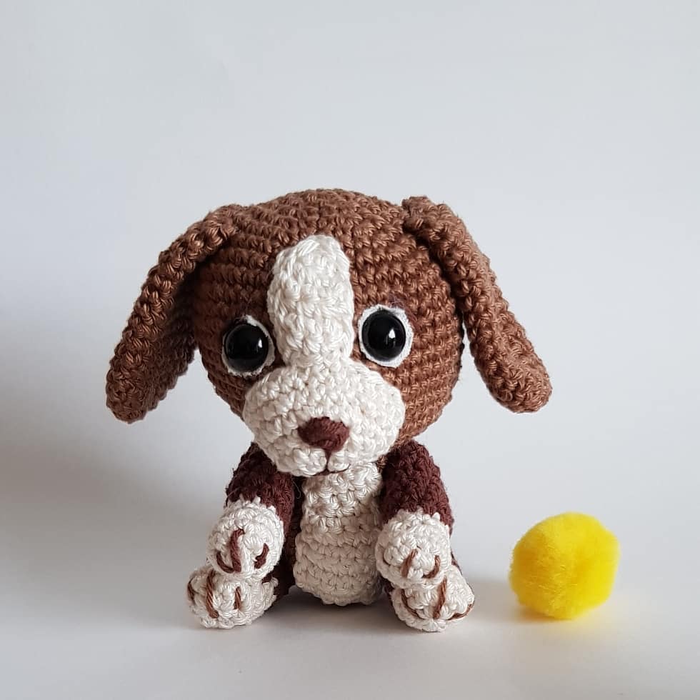 Praline le chien - création en crochet