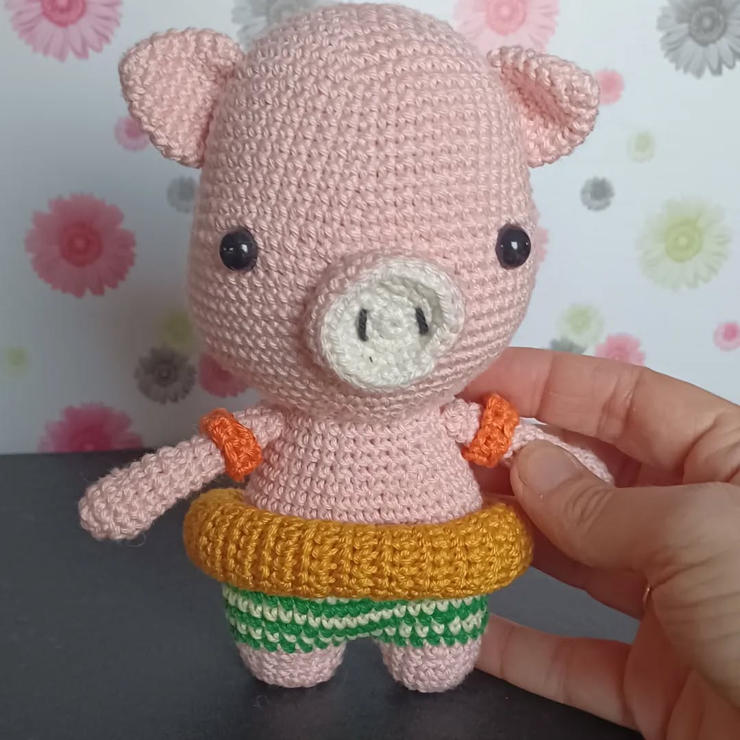 Cochon baigneur - création en crochet