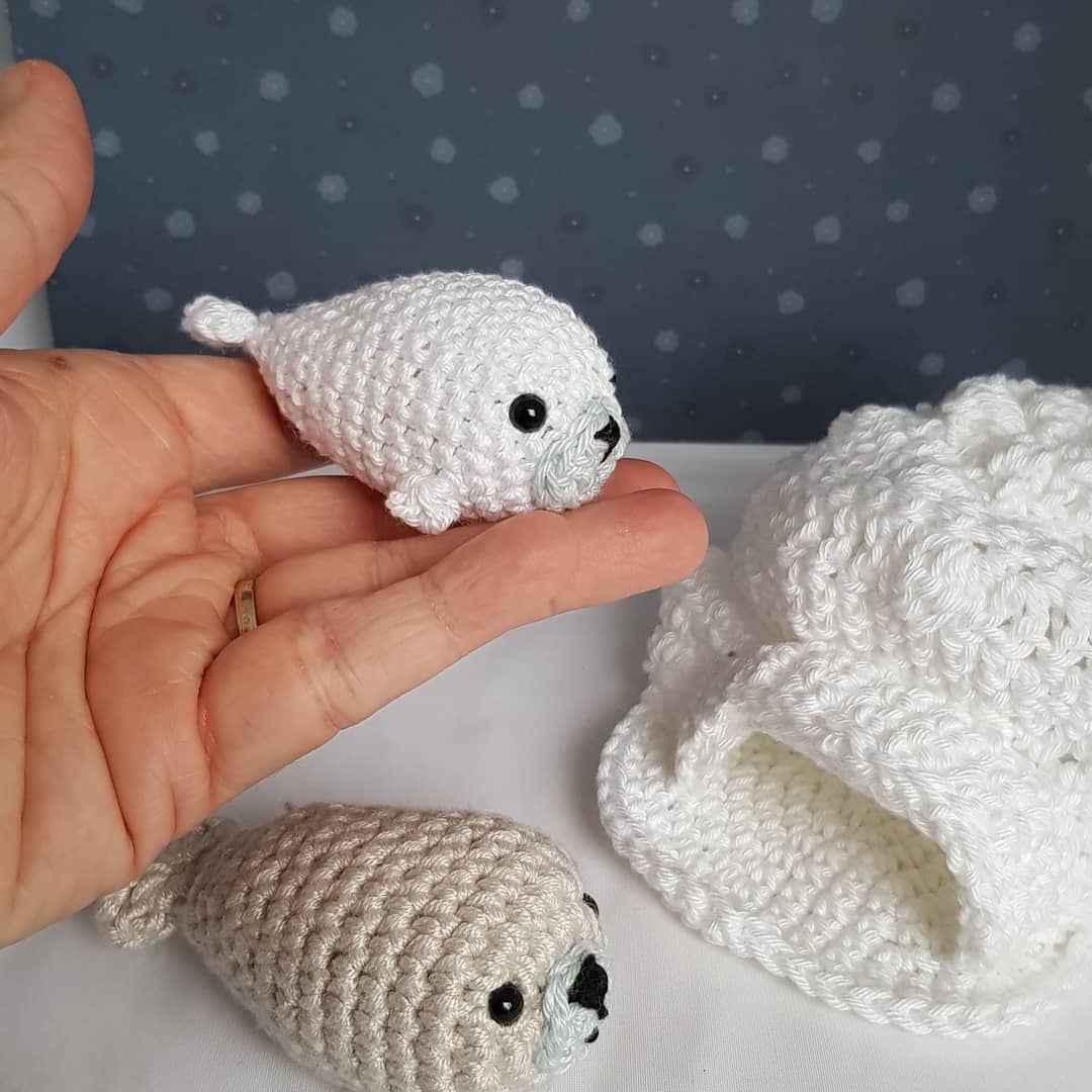 mini phoque - création en crochet